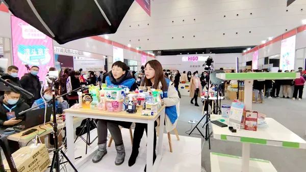 养鬼吃人2:魔界追魂